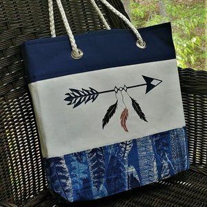 Brand New Custom tote Bag, Arrows w/Feathers